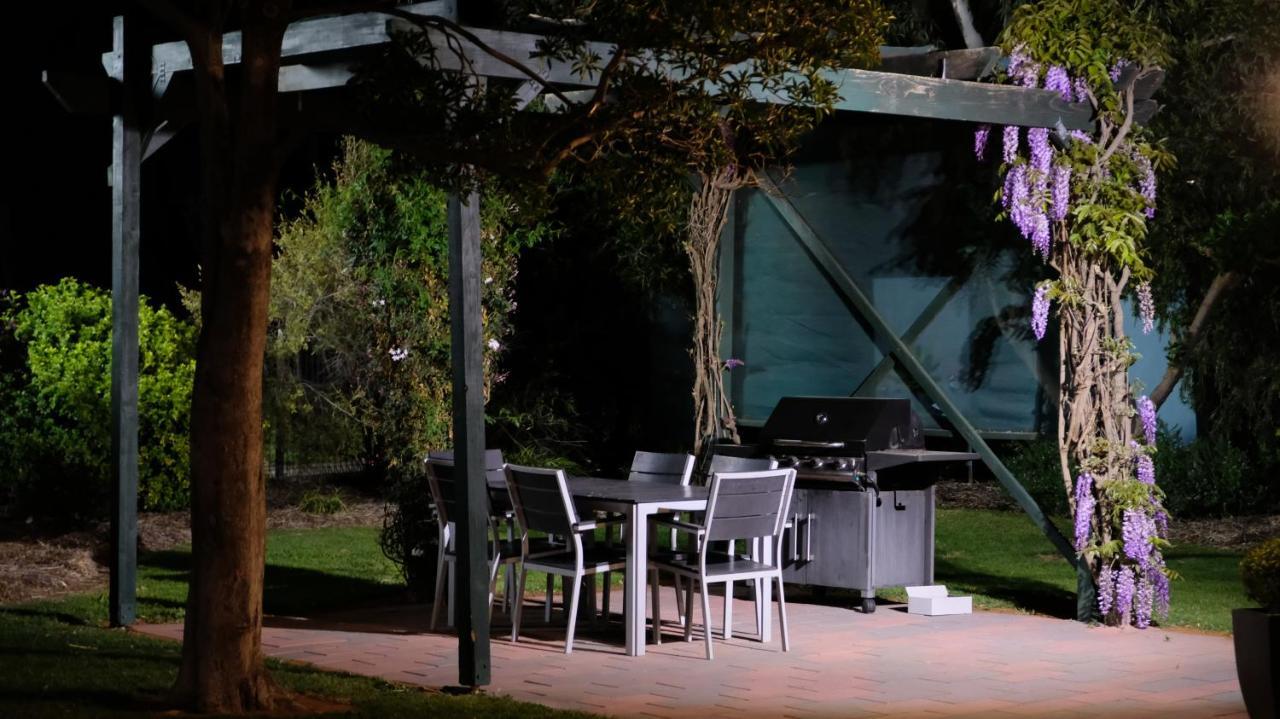 Loddon River Motel Kerang Экстерьер фото